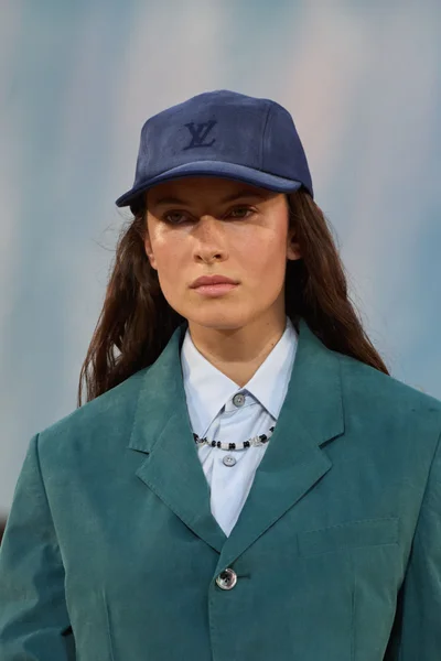 Look 68